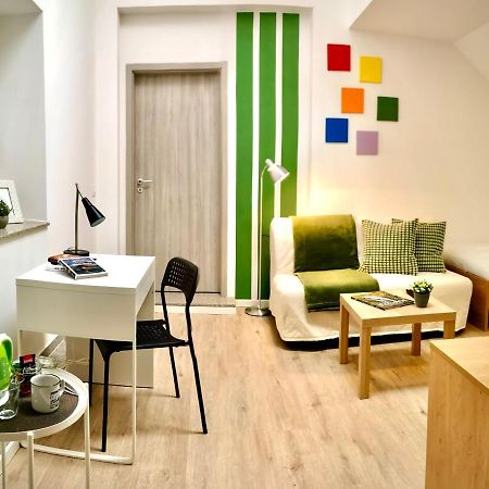 מריבור Rainbow House Rooms מראה חיצוני תמונה