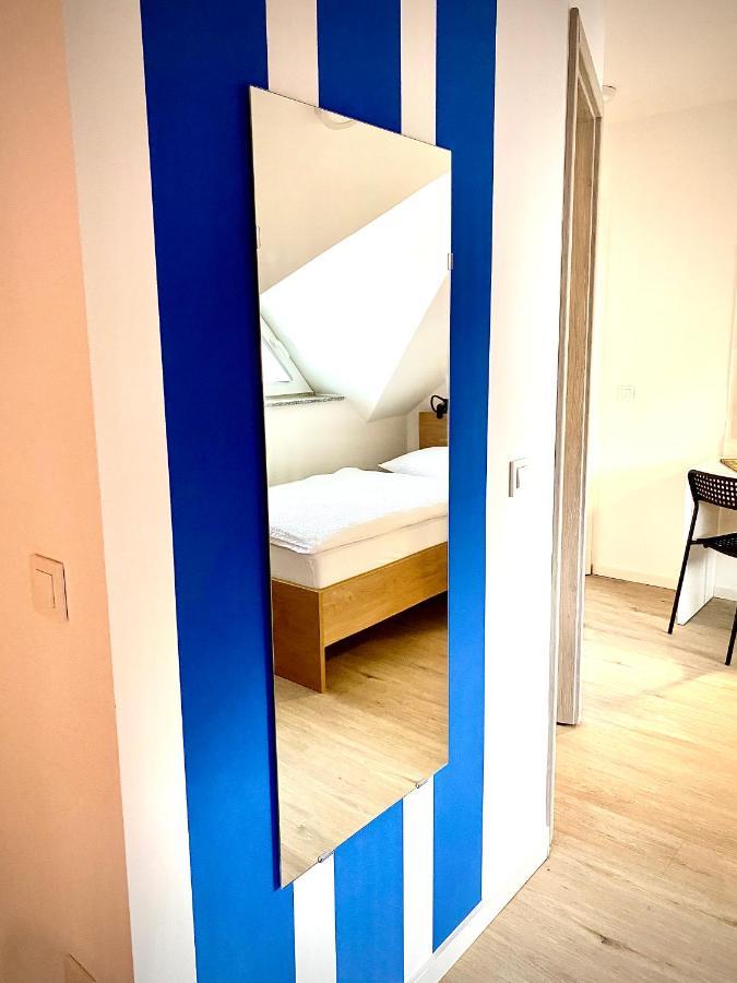 מריבור Rainbow House Rooms מראה חיצוני תמונה